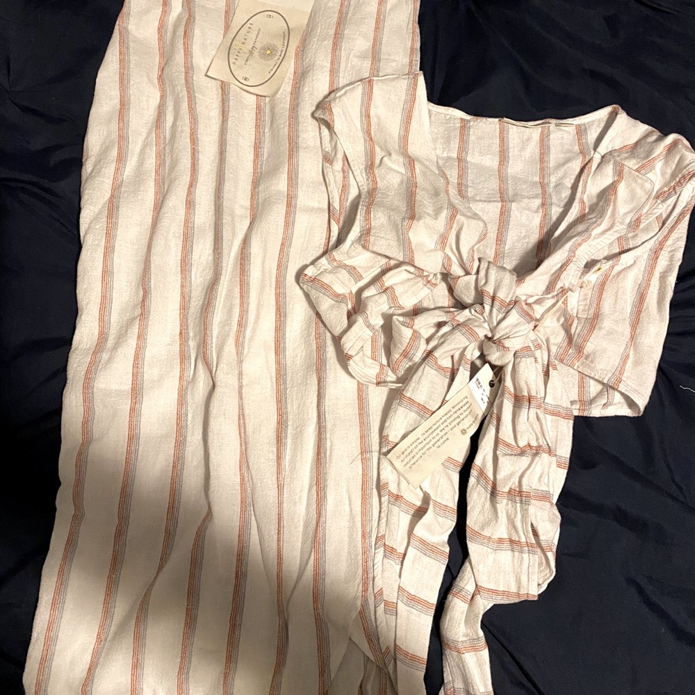 Happy Nature by Kate Hudson Skirt and wrap top